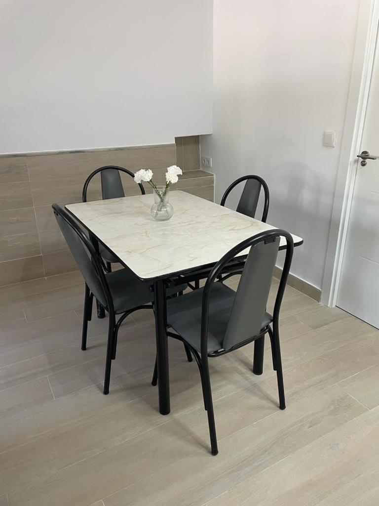 Planta Baja Moderna Y Nueva A Estrenar En El Centro Ciudad 2 Habitaciones Y 2 Banos Elche Dış mekan fotoğraf